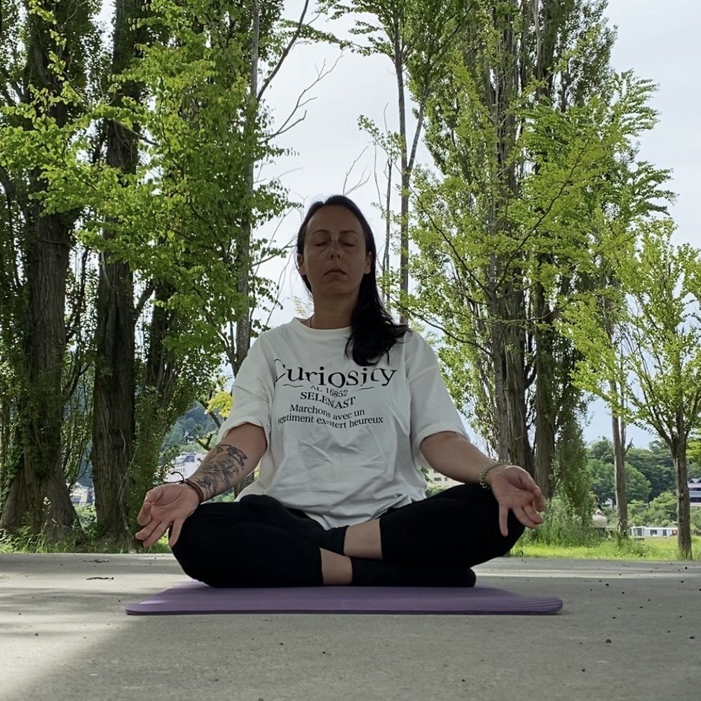 Caroline Debons en méditation